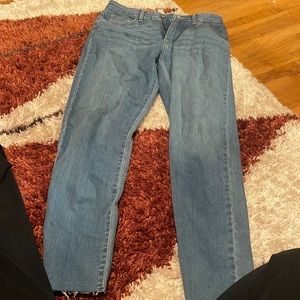 Never worn Forever 21 jeans